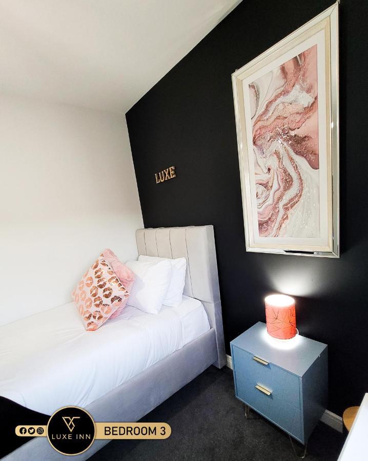 LUXE INN, Birmingham Airport&NEC, FREE Parking Marston Green Bagian luar foto